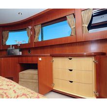 Luna Yacht 