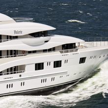 Meridian A Yacht 