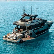 X Seven Yacht 