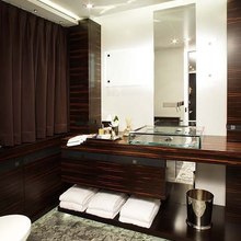 Inception Yacht Bathroom