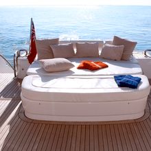 Trilly Yacht 