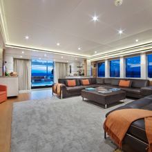 Code 8 Yacht 