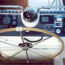 Tiga Belas Yacht 