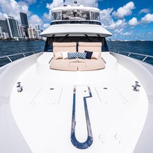 Clarity Yacht 