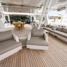 Aurora Yacht 