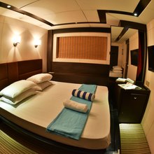 Honors Legacy Yacht 