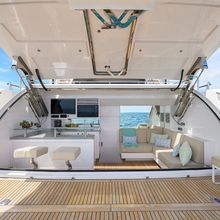 Aqua Life Yacht 