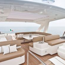 Juniper II Yacht 