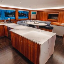 La Lady Yacht 