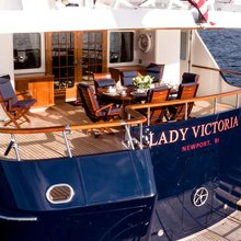 Moon River Yacht 
