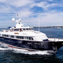 Moon River Yacht 