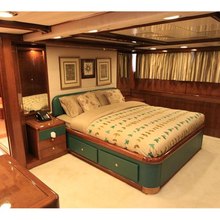 White Knight Yacht 