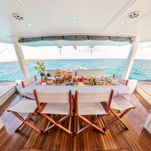 Dolcevitacat Yacht 