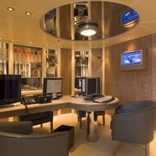 Elegant 007 Yacht Office - Overview