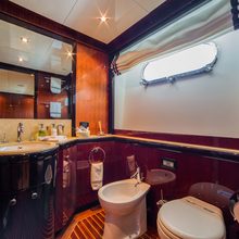 Happy Hour Yacht 