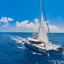 Dolcevitacat Yacht 