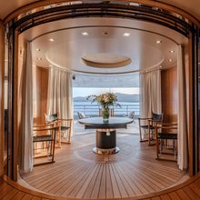 Rebels Yacht 