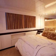 Illusions Yacht 