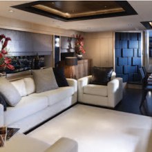 Veuve Yacht 