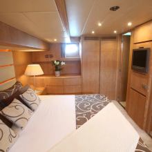 Yakos Yacht 