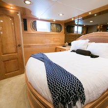 Aurora Yacht 