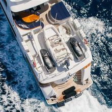 Shades of Blue Yacht 