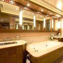 Force India Yacht Master Bathroom