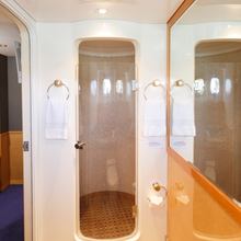 Flying Fish Yacht 