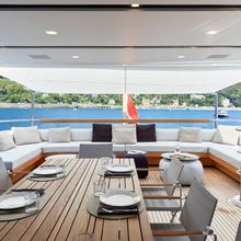 Y4H Yacht 
