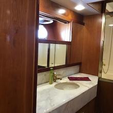 Private Reserve Yacht 