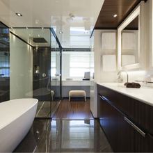 Simply Eight Yacht 