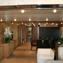 Mastiff Yacht 