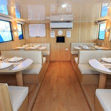 Pinguino Explorer Yacht 