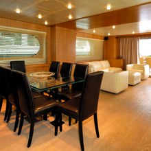 Mastiff Yacht 