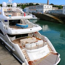 Ann Yacht 