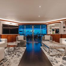 La Lady Yacht 
