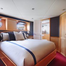 Flying Fish Yacht 