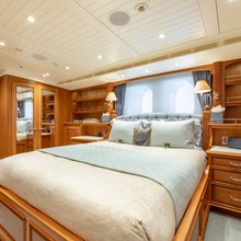 Cynthia Yacht 