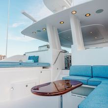 La Lady Yacht 