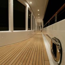 Huntress Yacht Terrace - Night