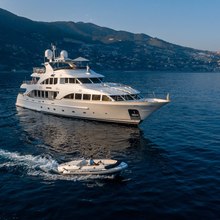 Mi Amore Julia Yacht 