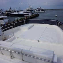 Yellow Turtle Yacht 