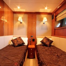 Sanook Yacht 