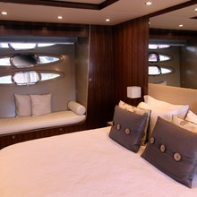 Still Water Yacht 