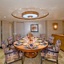 Dezeo Yacht Dining salon