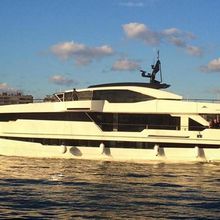 Sea Glass Yacht 