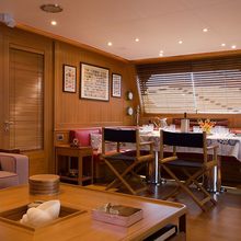 Heritage Of London Yacht Dining Table
