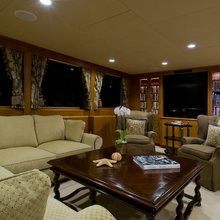 Sea Falcon II Yacht Main Salon Seating