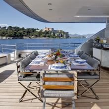 Bella Vita Yacht 