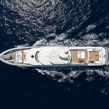 Rebels Yacht 
